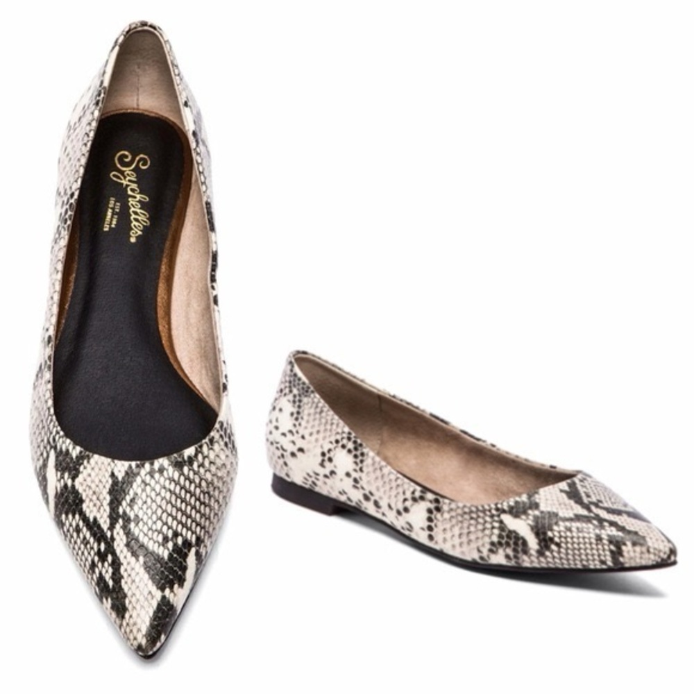 Seychelles snake skin flats sz 7.5